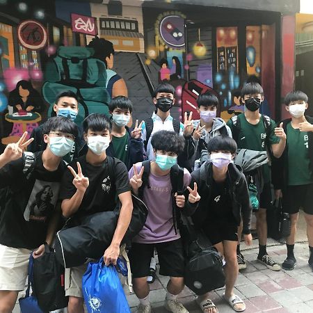 Mydeer Backpacker Hostel Đài Nam Ngoại thất bức ảnh